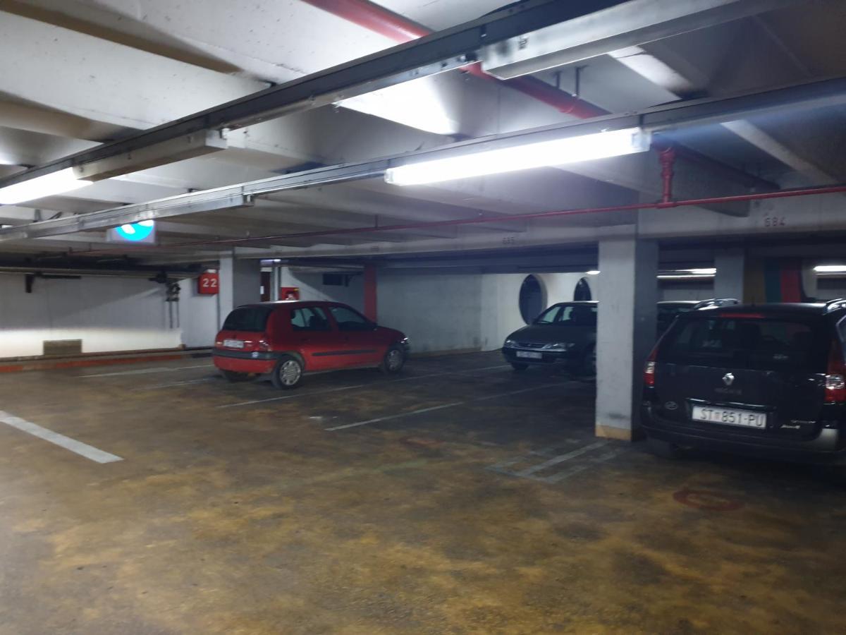 Apartment Amber S Podzemnom Garazom سبليت المظهر الخارجي الصورة